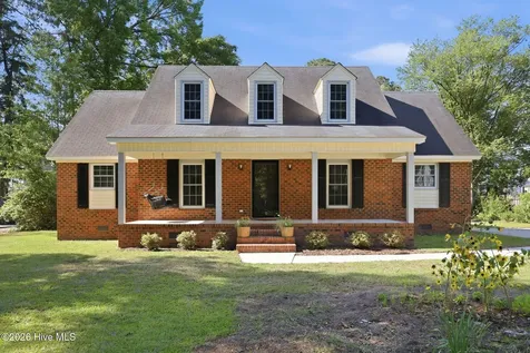 405 Cedarhurst Road Greenville NC 27834