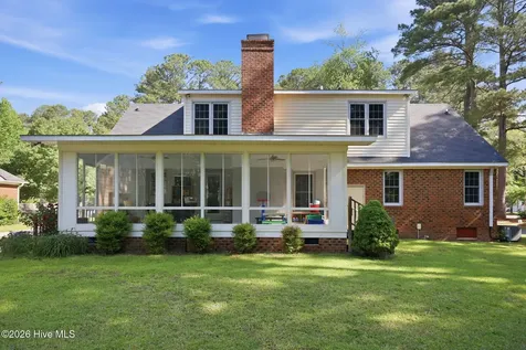 405 Cedarhurst Road Greenville NC 27834