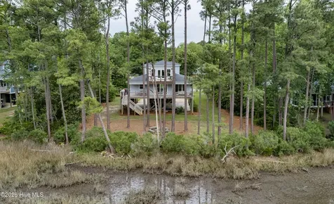 346 Shore Point Drive Wilmington NC 28411
