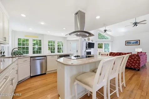 9707 Green Glen Road Emerald Isle NC 28594
