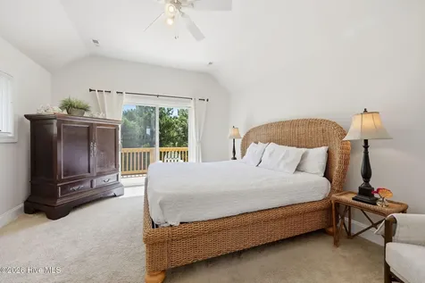 9707 Green Glen Road Emerald Isle NC 28594