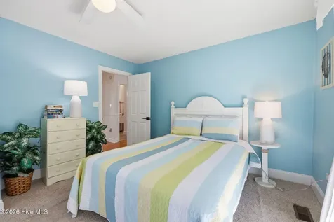 9707 Green Glen Road Emerald Isle NC 28594