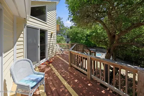 9707 Green Glen Road Emerald Isle NC 28594