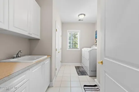 585 Westchester Place SW Ocean Isle Beach NC 28469