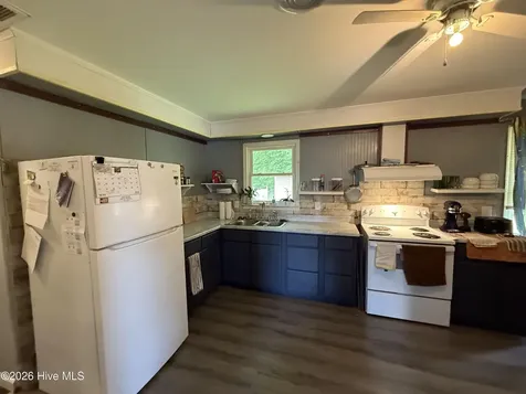 762 Marriner Road Roper NC 27970