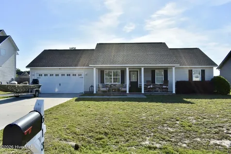 613 Parsley Drive Hubert NC 28539