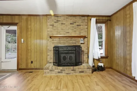 631 Selwin Road Belvidere NC 27919
