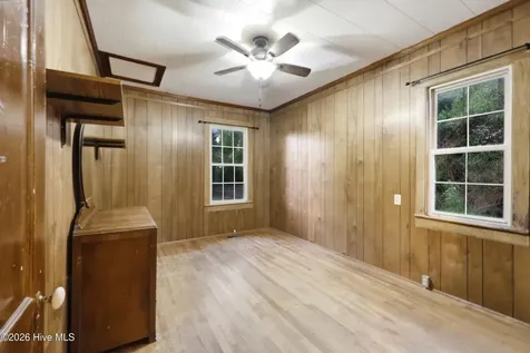 631 Selwin Road Belvidere NC 27919