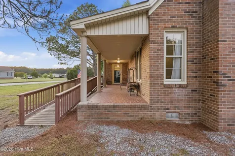 631 Selwin Road Belvidere NC 27919