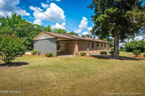 4824 Four Way Road Hookerton NC 28538