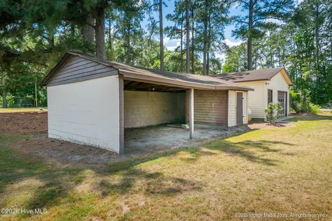 4824 Four Way Road Hookerton NC 28538