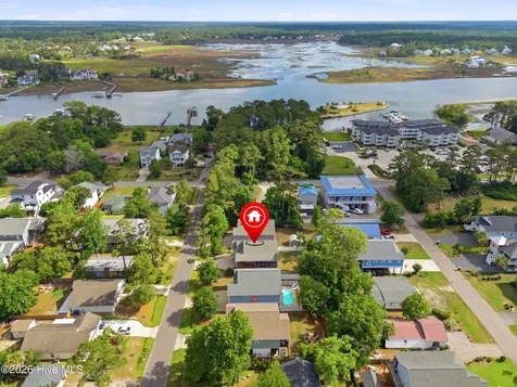 332 NE 52nd Street Oak Island NC 28465
