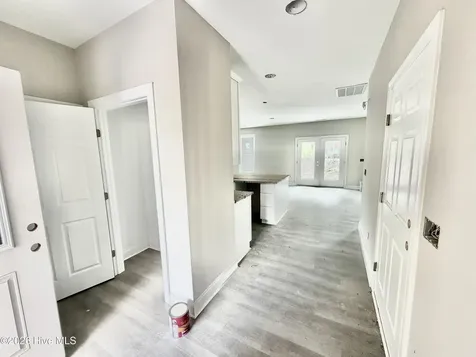 2886 Fox Run Circle Kinston NC 28504