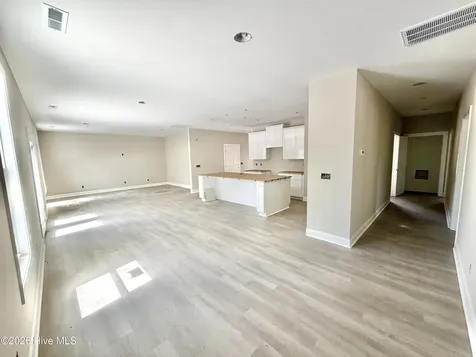 2886 Fox Run Circle Kinston NC 28504
