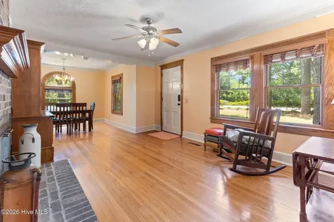2006 W Broad Street Elizabethtown NC 28337