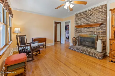 2006 W Broad Street Elizabethtown NC 28337