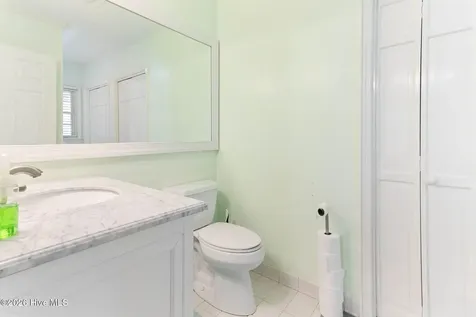 2006 W Broad Street Elizabethtown NC 28337