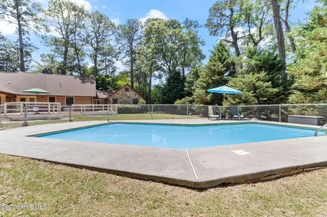 2006 W Broad Street Elizabethtown NC 28337