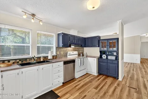 21549 Nc 210 Ivanhoe NC 28447