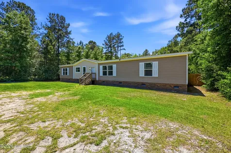214 Ola Belle Road Burgaw NC 28425