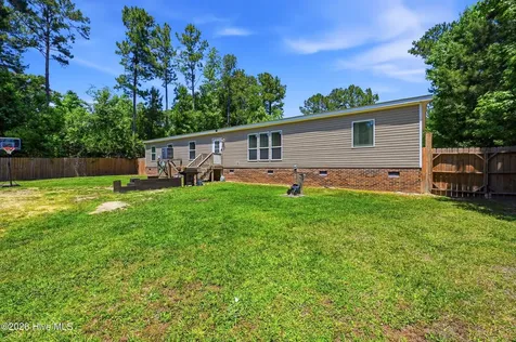 214 Ola Belle Road Burgaw NC 28425