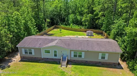 214 Ola Belle Road Burgaw NC 28425