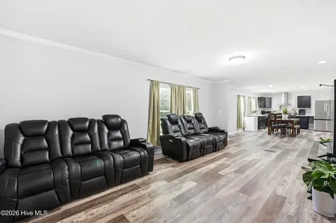 214 Ola Belle Road Burgaw NC 28425