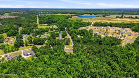 214 Ola Belle Road Burgaw NC 28425
