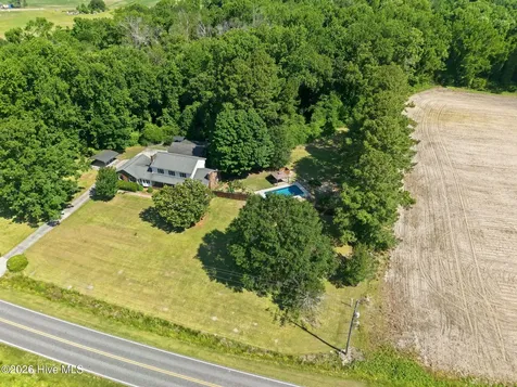 450 Davenport Farm Road Winterville NC 28590