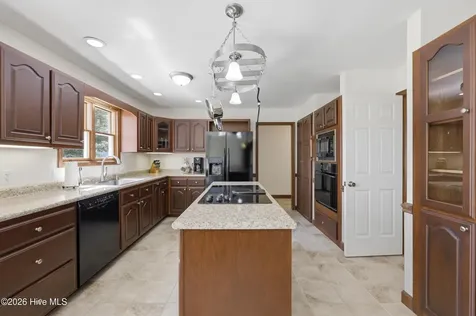 215 Bayshore Drive Elizabeth City NC 27909