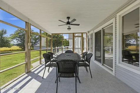 215 Bayshore Drive Elizabeth City NC 27909