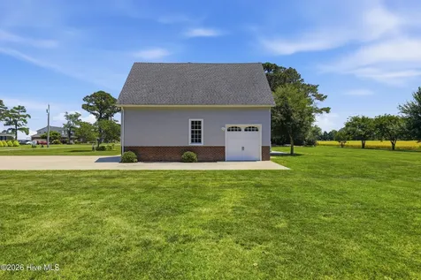 215 Bayshore Drive Elizabeth City NC 27909