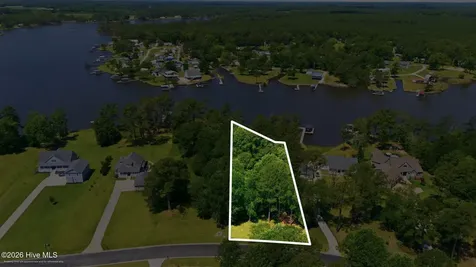 356 Southern Plantation Drive S Oriental NC 28571