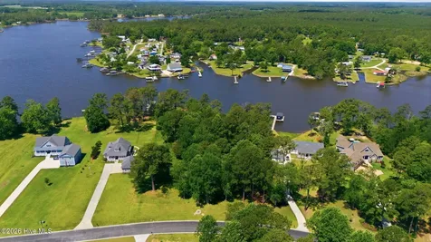 356 Southern Plantation Drive S Oriental NC 28571
