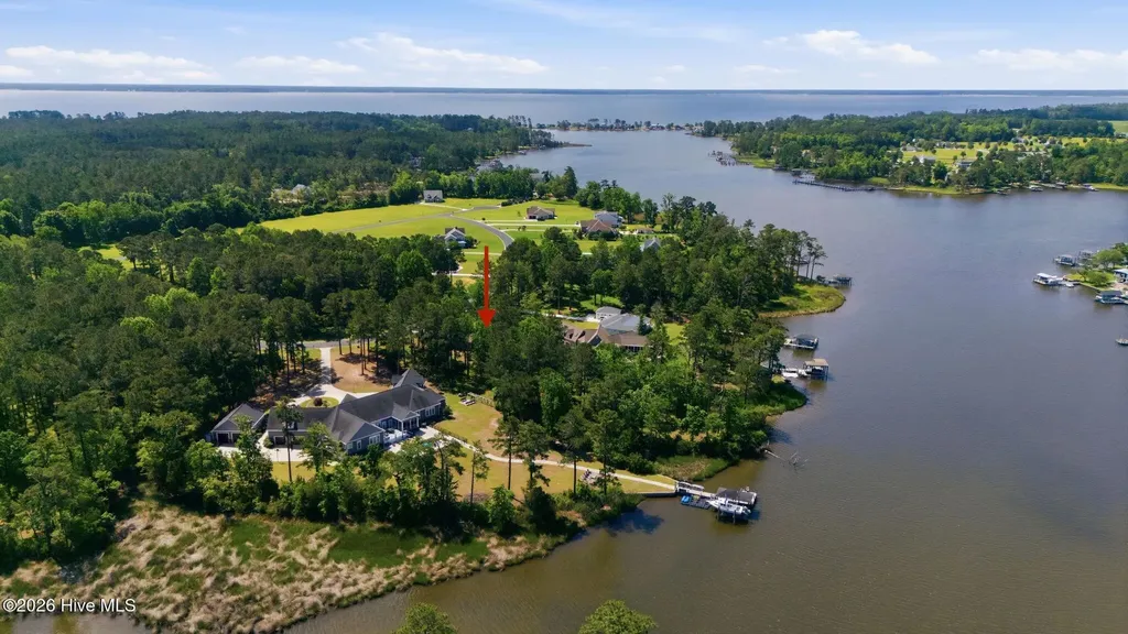 310 Southern Plantation Drive S Oriental NC 28571