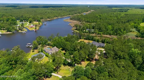 310 Southern Plantation Drive S Oriental NC 28571