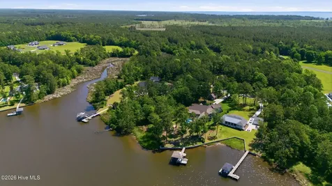 310 Southern Plantation Drive S Oriental NC 28571
