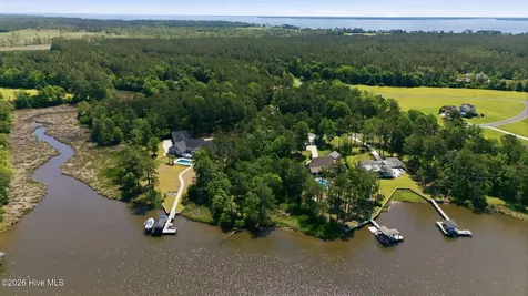 310 Southern Plantation Drive S Oriental NC 28571