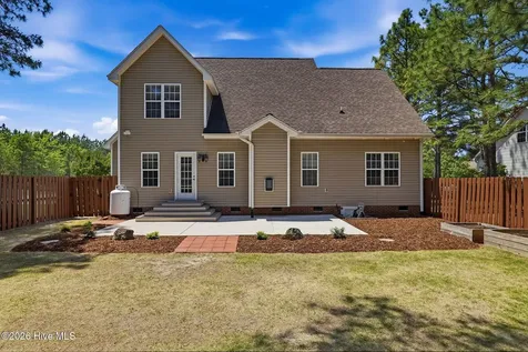100 Cross Pointe Lane Aberdeen NC 28315