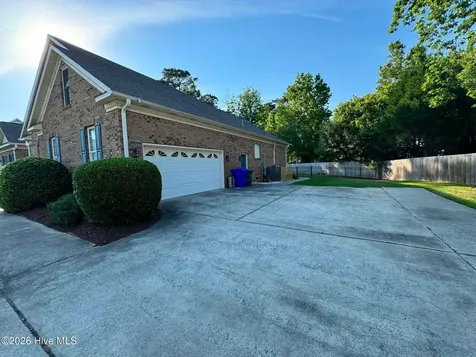1625 Pelham Road Winterville NC 28590