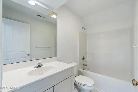4908 Lake Renaissance Circle Wilmington NC 28409