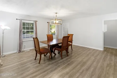 607 Oakwood Avenue Jacksonville NC 28546