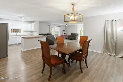 607 Oakwood Avenue Jacksonville NC 28546