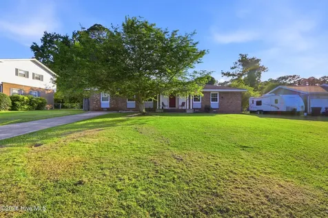 607 Oakwood Avenue Jacksonville NC 28546