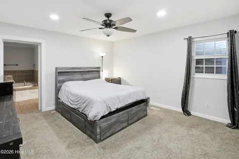 607 Oakwood Avenue Jacksonville NC 28546