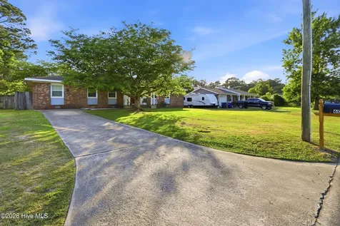 607 Oakwood Avenue Jacksonville NC 28546