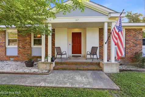 607 Oakwood Avenue Jacksonville NC 28546
