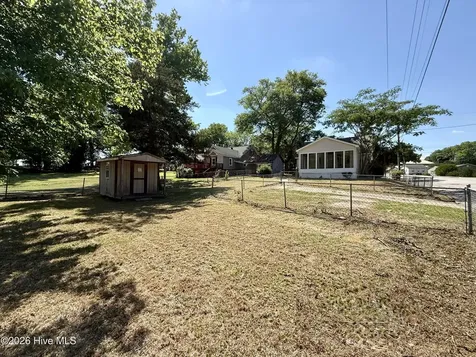 101 Cherry Street Williamston NC 27892