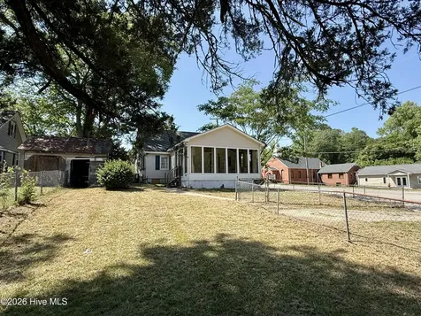 101 Cherry Street Williamston NC 27892