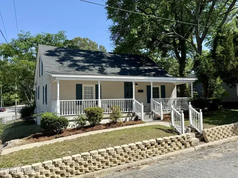 101 Cherry Street Williamston NC 27892